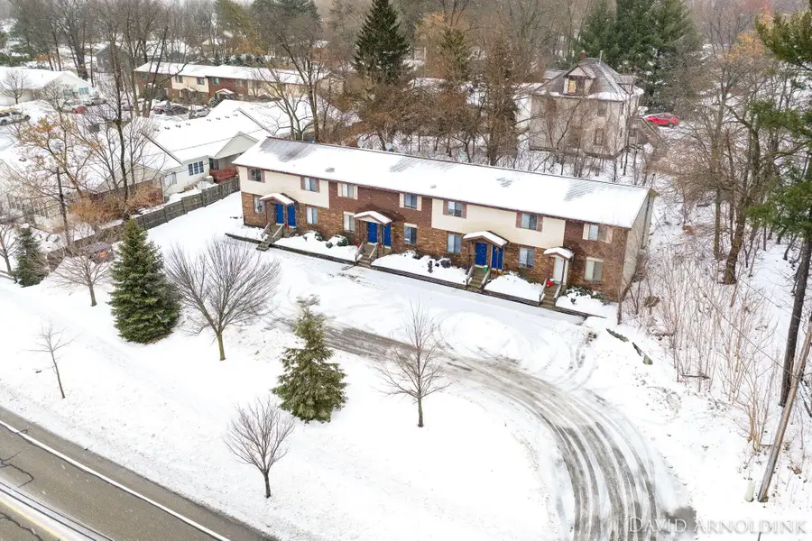 451 Lincoln Avenue, Holland, MI 49423 - Image #2