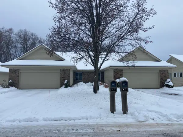 6977 Pinehurst Lane Ne, Rockford, MI 49341