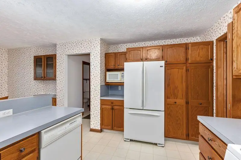 5075 Windybrook Drive Sw, Wyoming, MI 49418 - Image #3