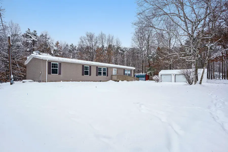 6453 18 Mile Road Ne, Cedar Springs, MI 49319 - Image #2