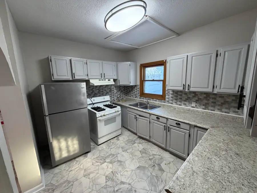 612 Oak Street, Kalamazoo, MI 49007 - Image #2