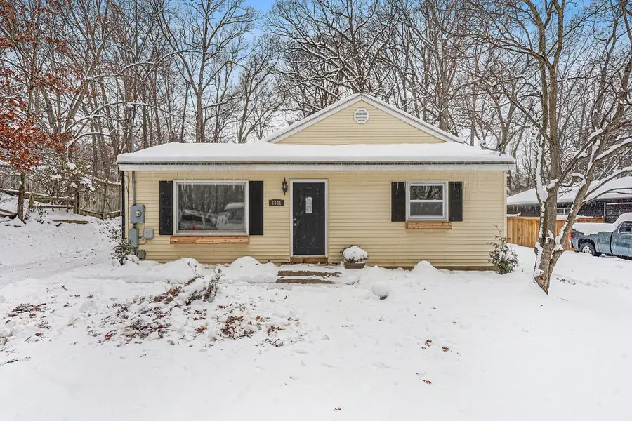 4341 Laura Avenue Nw, Comstock Park, MI 49321 - Image #2