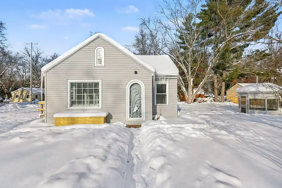 6946 S Lakeview Avenue, Idlewild, MI 49642 - Image #3