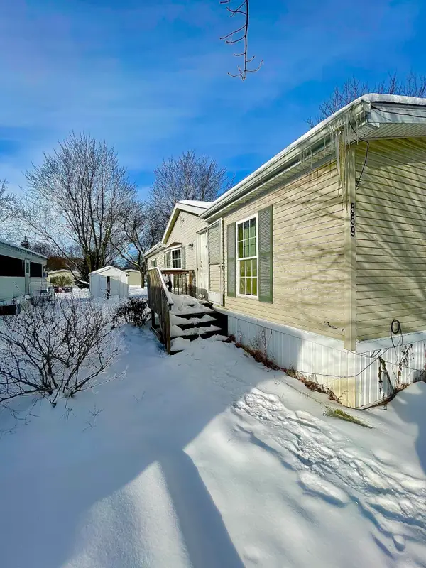 559 Triann Drive Se, Grand Rapids, MI 49548