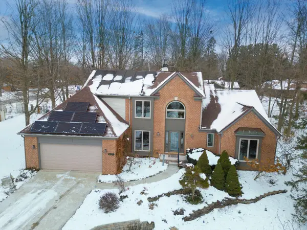 825 Brookside Drive, Ann Arbor, MI 48105