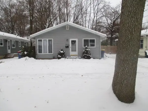 865 Carrier Creek Boulevard Ne, Grand Rapids, MI 49503