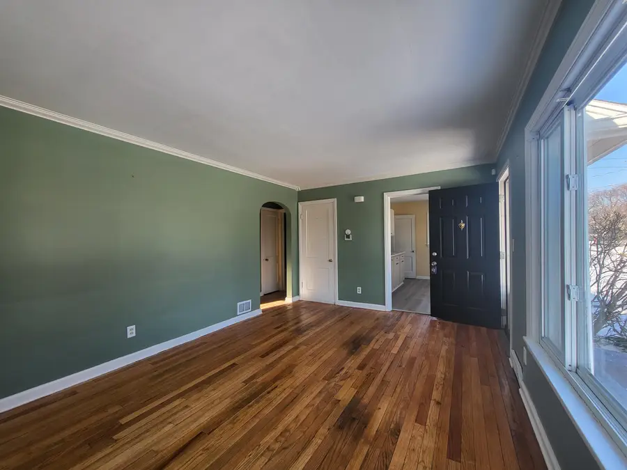 2302 Maplewood Avenue, Lansing, MI 48910 - Image #3