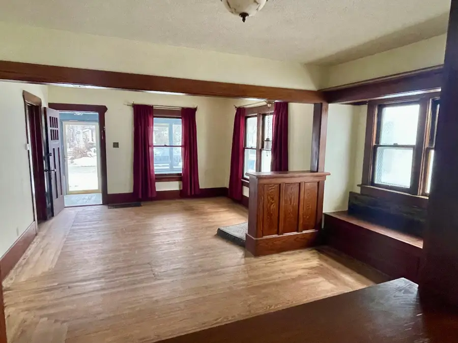 21 Charlotte Street, Battle Creek, MI 49017 - Image #2