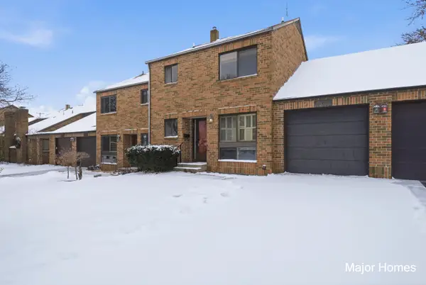 241 Heritage Commons Street Se, Grand Rapids, MI 49503