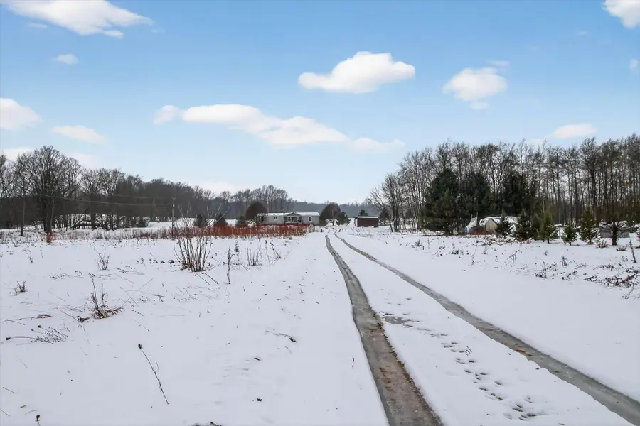 23767 230th Avenue, Paris, MI 49338 - Image #3