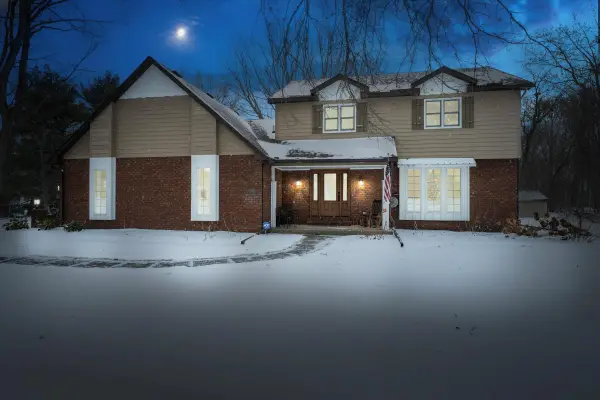 22279 Loupee Drive, Cassopolis, MI 49031