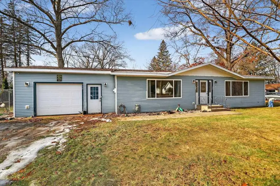 517 Colby Street, Dowagiac, MI 49047 - Image #2