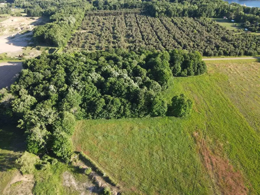 4550 W Waterwheel Road, Six Lakes, MI 48886 - Image #2