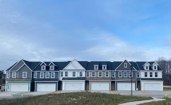 4245 Stratton Boulevard Se #26, Kentwood, MI 49512