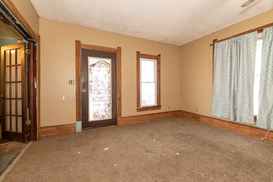 105 W John Street, Durand, MI 48429 - Image #2