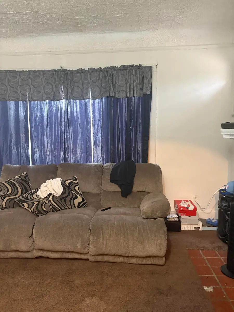 18709 Goulburn Street, Detroit, MI 48205 - Image #2