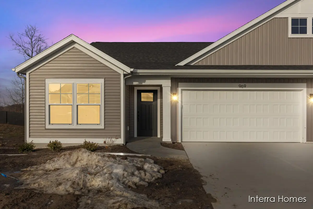 969 Scioto Drive Nw #20, Comstock Park, MI 49321 - #1