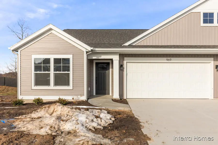 969 Scioto Drive Nw #20, Comstock Park, MI 49321 - #2