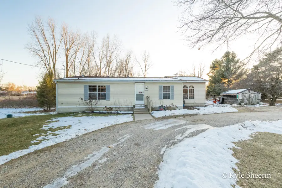 2917 W Lincoln Avenue, Ionia, MI 48846 - Image #3