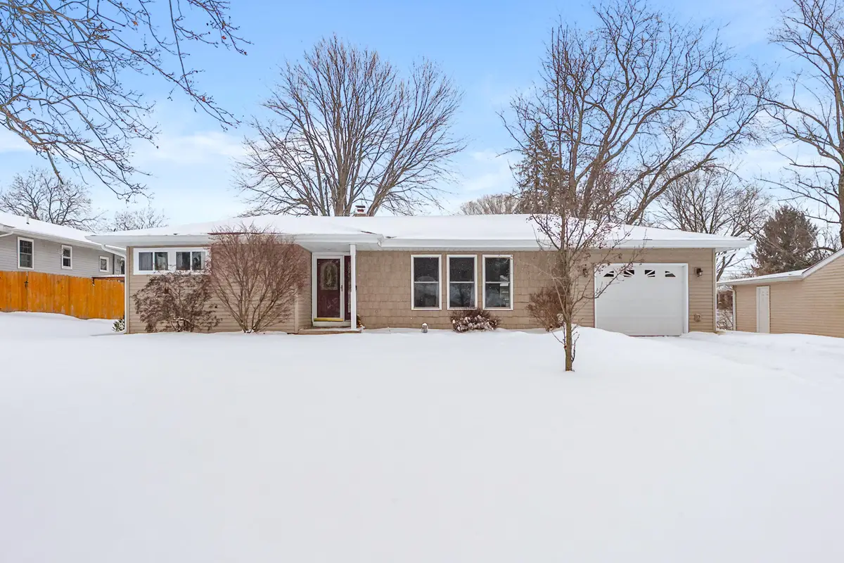 232 Glenview Drive, Paw Paw, MI 49079 - Image #1