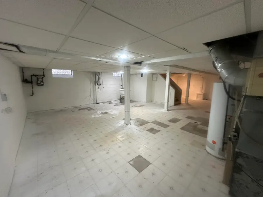 8275 Beaverland Street, Redford, MI 48239 - #2