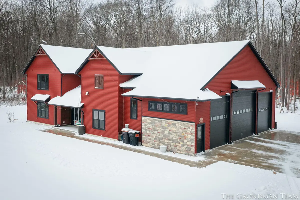 10711 Stump Street, Grand Haven, MI 49417 - Image #1