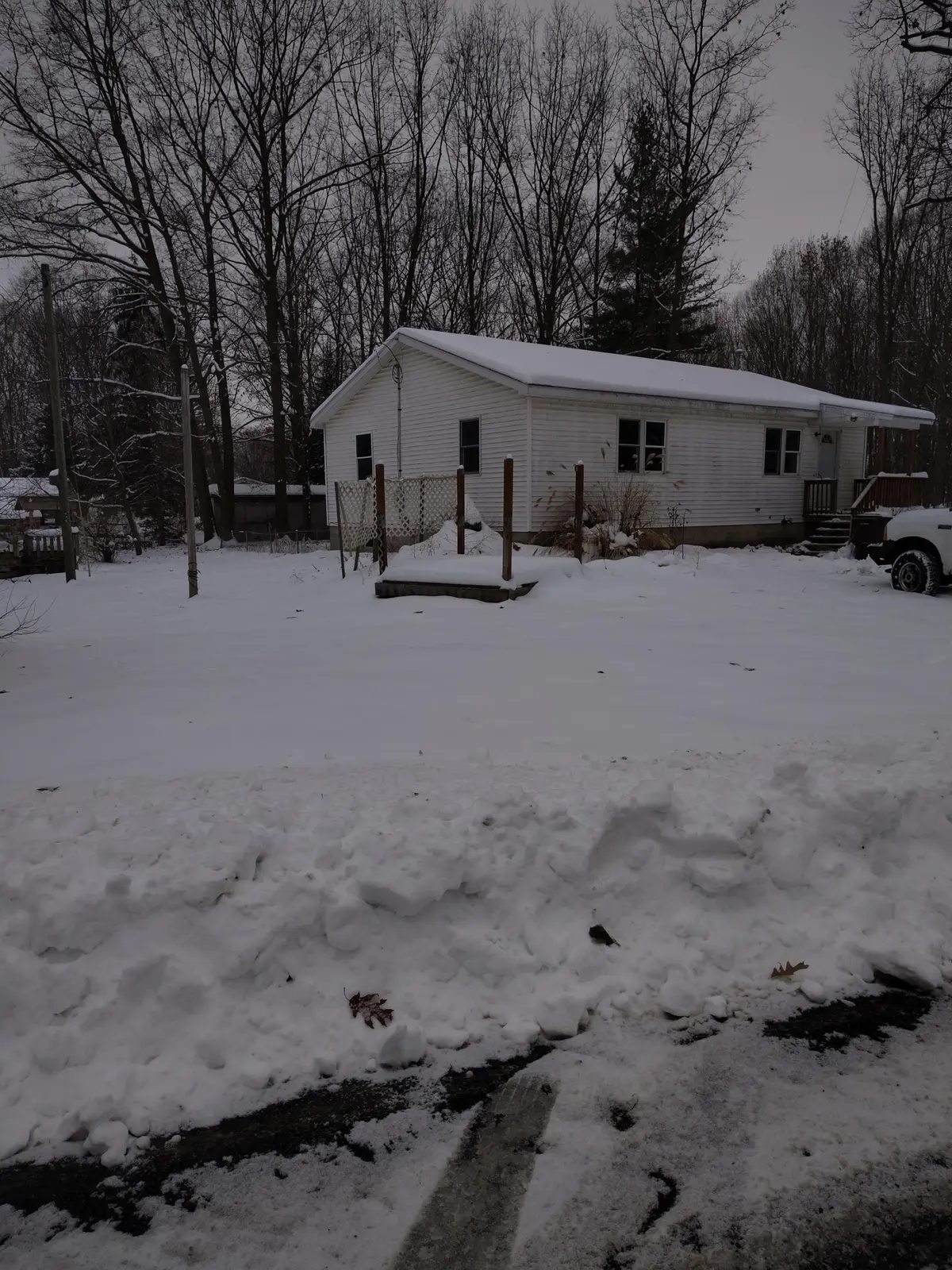 11711 Sparrow Drive, Lakeview, MI 48850 - Image #1