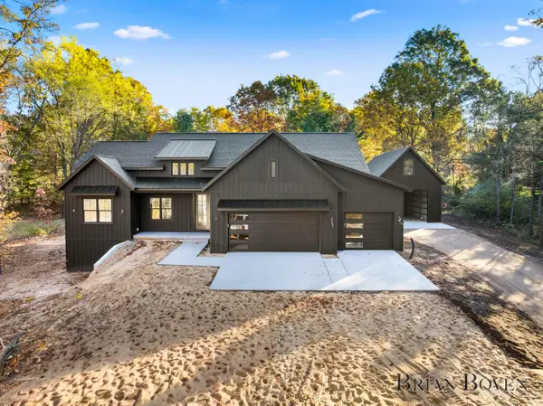 7650 Courtland Drive Ne, Rockford, MI 49341