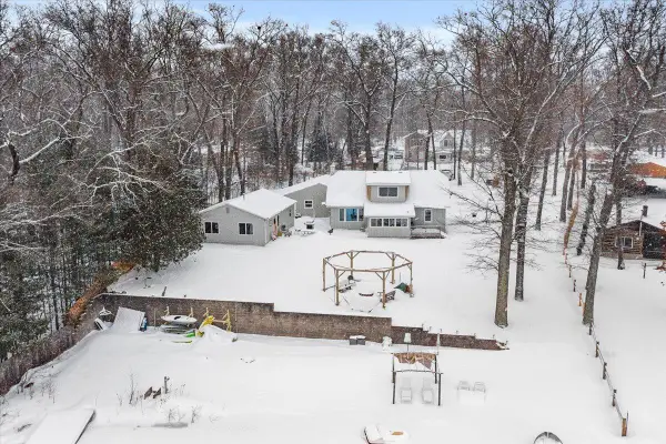 7460 U.s. 10, Branch, MI 49402