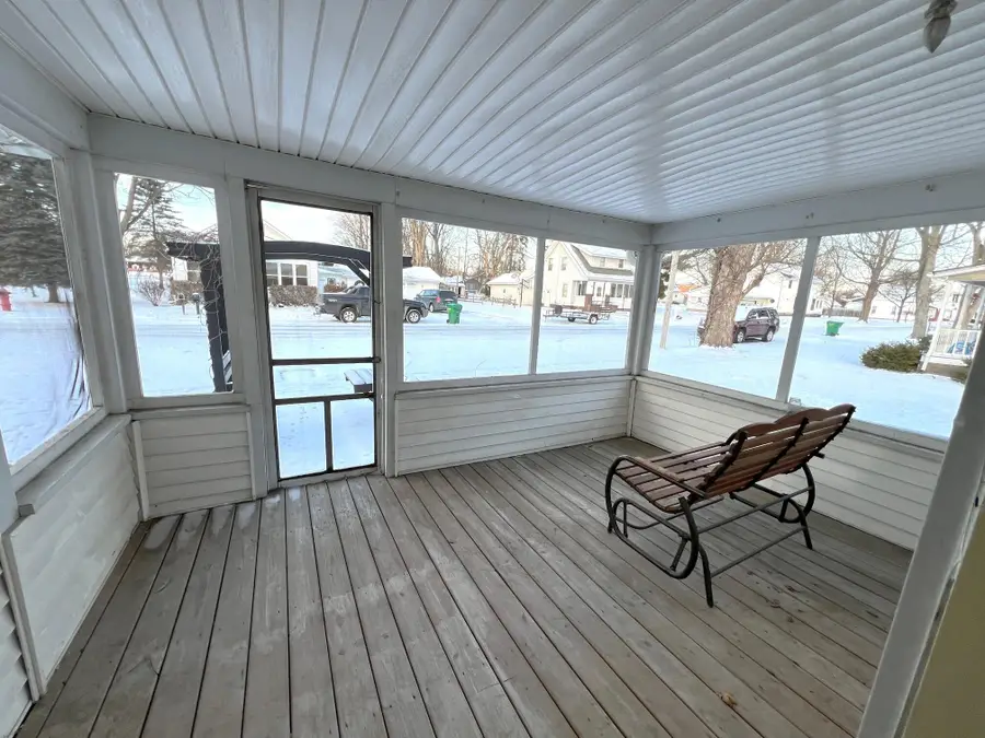 311 W Murray Avenue, White Pigeon, MI 49099 - #3