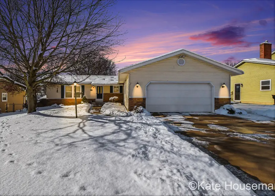 1921 Camille Drive Se, Grand Rapids, MI 49546 - Image #2