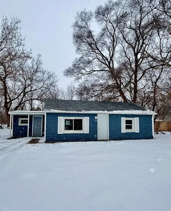 520 W 1st Street, Charlotte, MI 48813