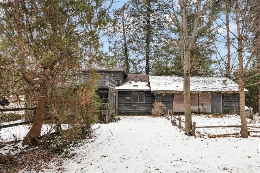 735 Renshaw Avenue, Clawson, MI 48017 - Image #2