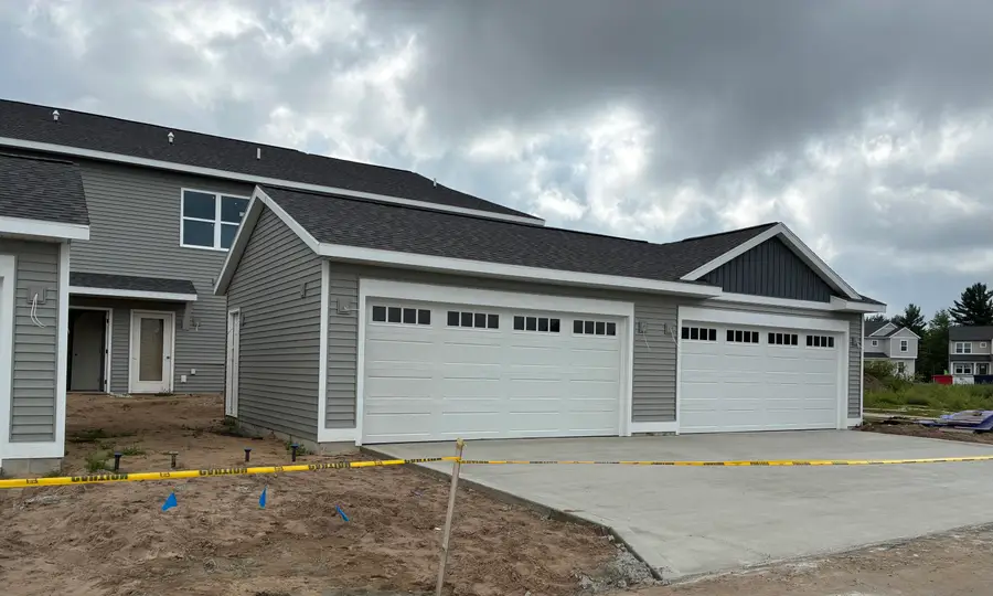 6114 Stahl Drive #16, Spring Lake, MI 49456 - Image #2