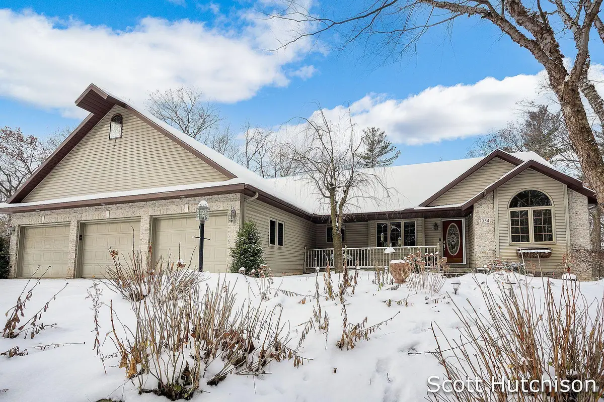 7054 Green Timber Court, Greenville, MI 48838 - Image #1