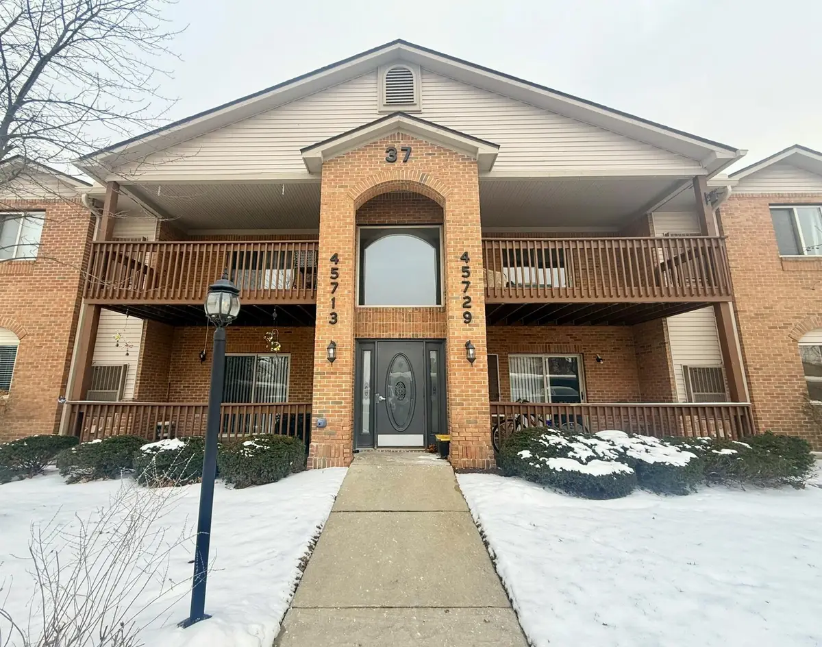 45717 Prairiegrass Court, Van Buren Township, MI 48111 - #1