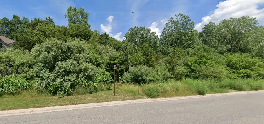 3750 Charlevoix Drive Se, Grand Rapids, MI 49546 - Image #2