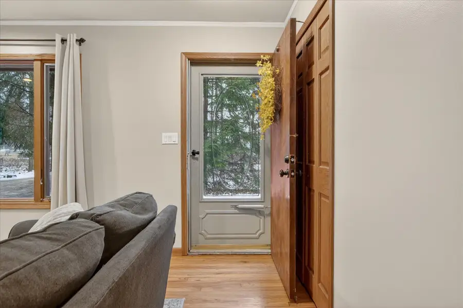 9765 Mcclements Road, Brighton, MI 48114 - Image #3