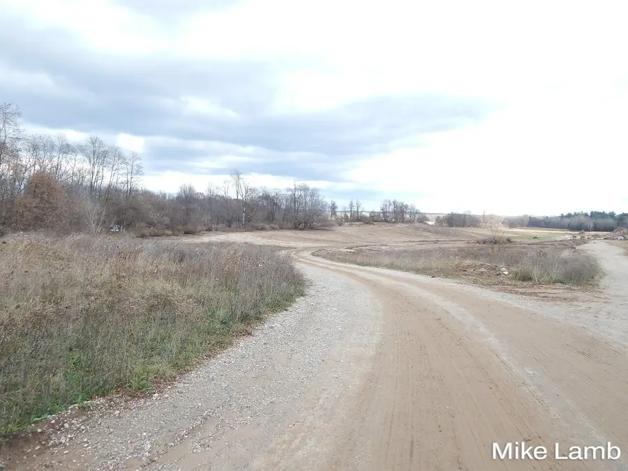 9340 Sparta Avenue Nw, Sparta, MI 49345 - Image #2