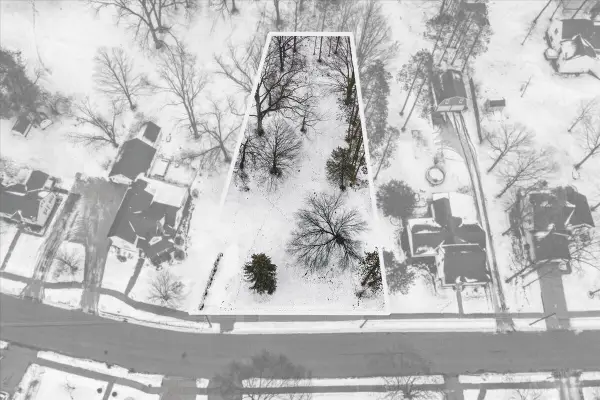 611 N Jefferson Street, Lowell, MI 49331