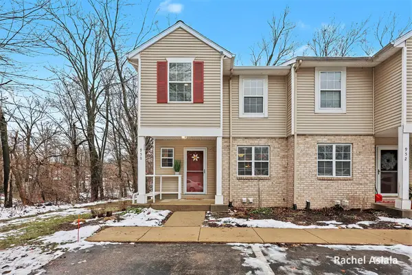 950 Ada Place Drive Se, Grand Rapids, MI 49546