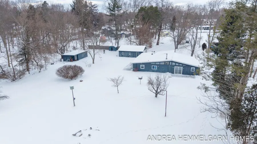 1996 W 32nd Street, Holland, MI 49423 - Image #2