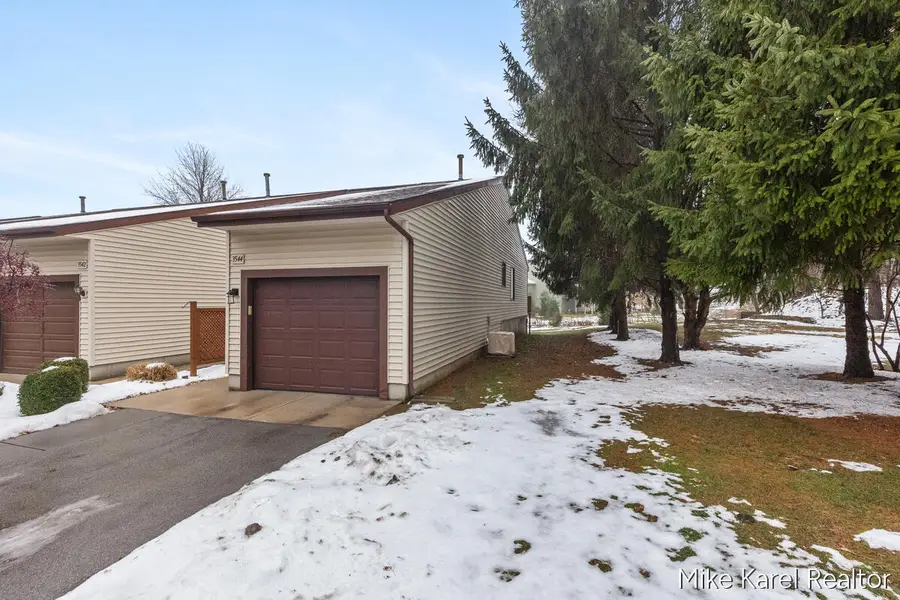3544 Golfside Drive, Hudsonville, MI 49426 - Image #2