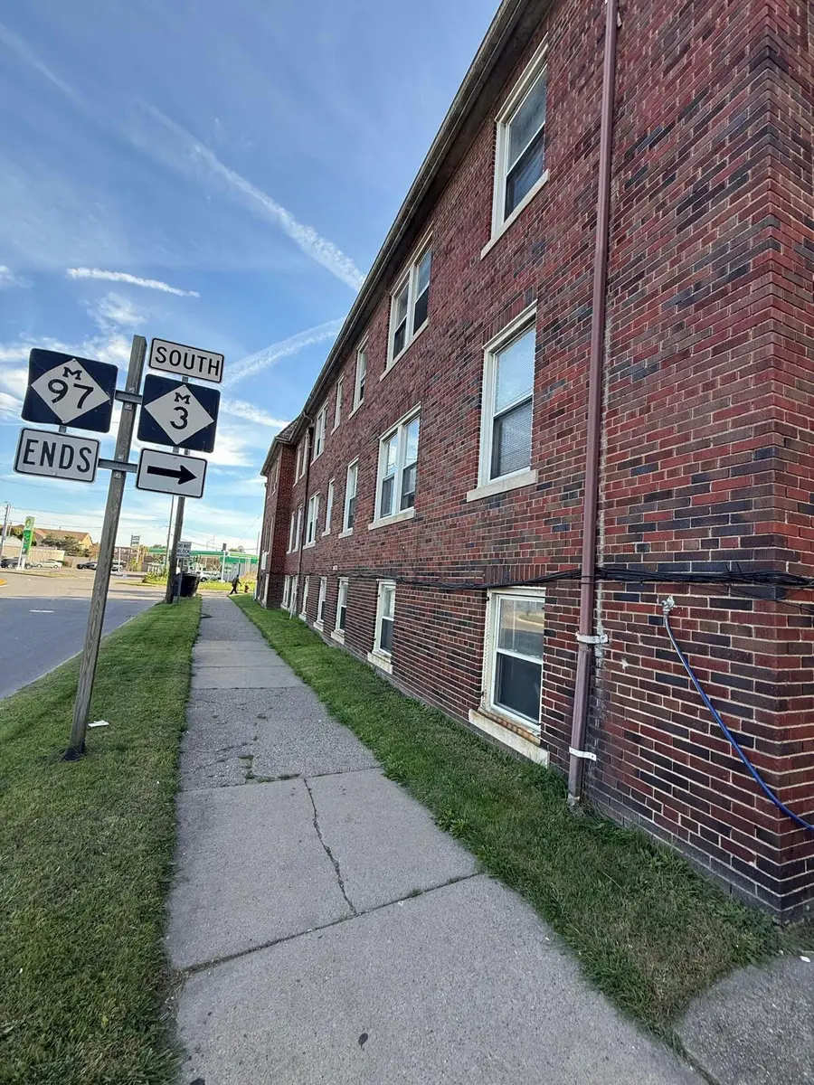 11255 Charlemagne Street, Detroit, MI 48213 - Image #3