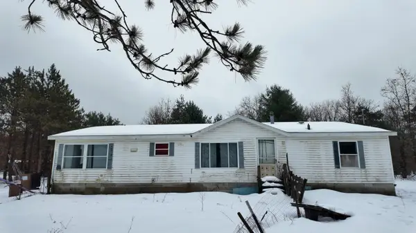 4901 Brunswick Road, Holton, MI 49425