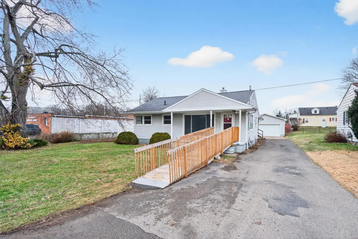 430 Peacock Walk, Jackson, MI 49202 - Image #1