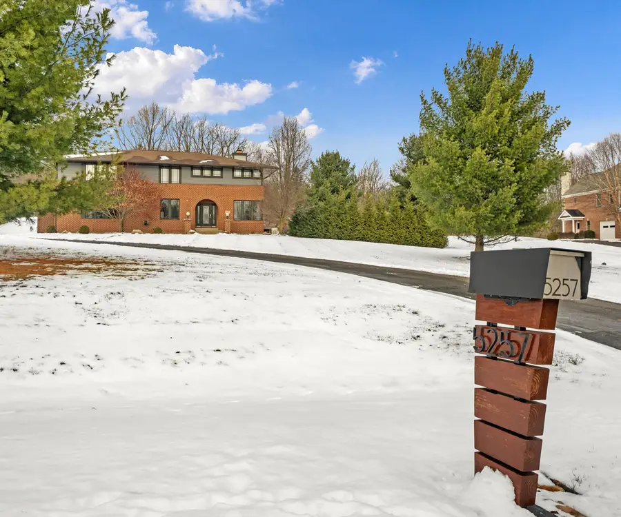 5257 N Meadow Court, Ann Arbor, MI 48105 - Image #2