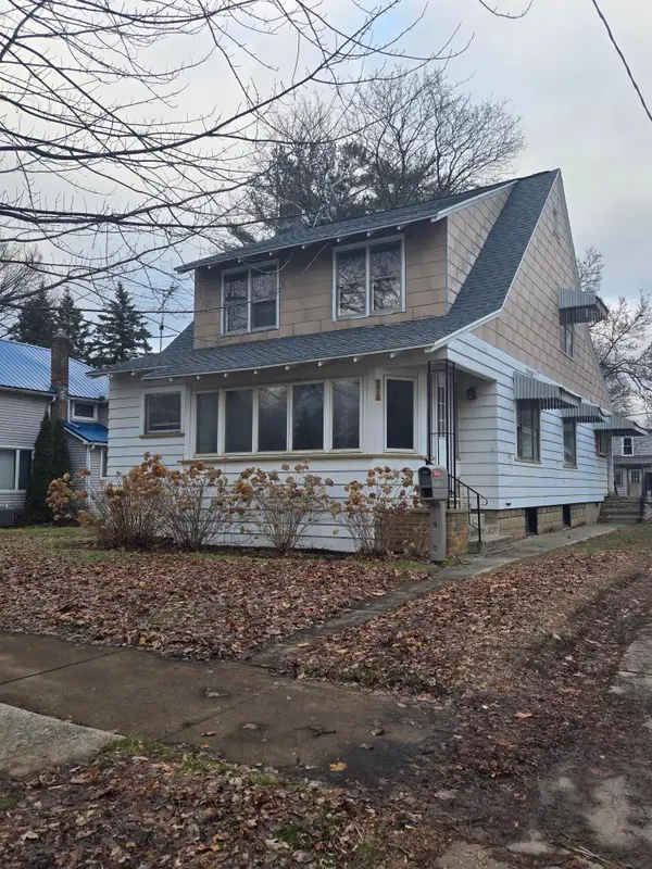 1318 4th Avenue, Lake Odessa, MI 48849