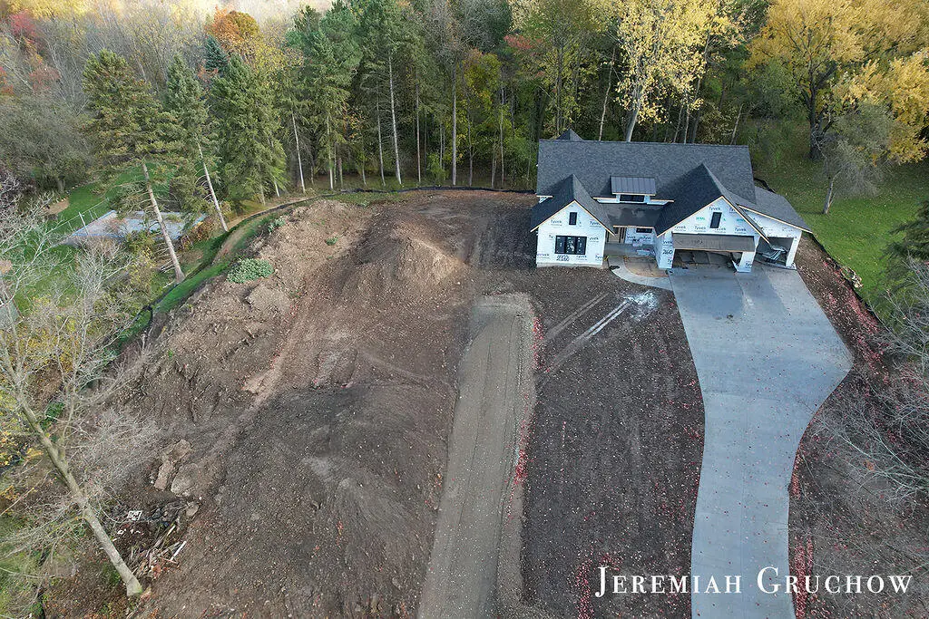 V/L 2124 Engleside Se, Grand Rapids, MI 49546 - Image #1