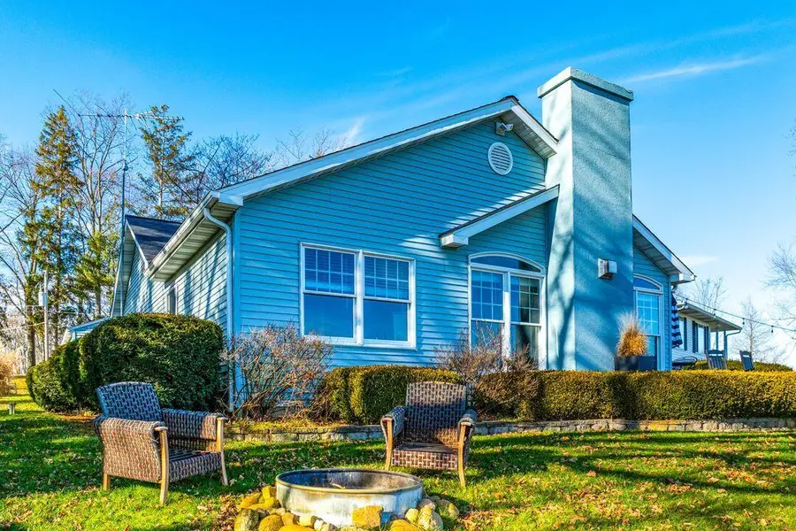 51479 Summit Street, Paw Paw, MI 49079 - Image #2